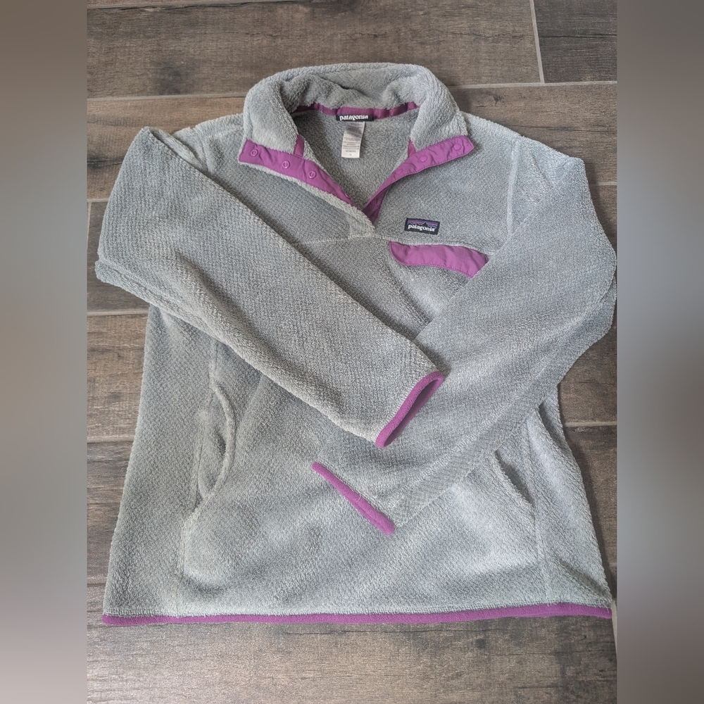 Patagonia Light Gray Fleece with Purple Trim